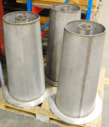 Reverse Temporary Cone Strainers for Low Carbon Power Generation